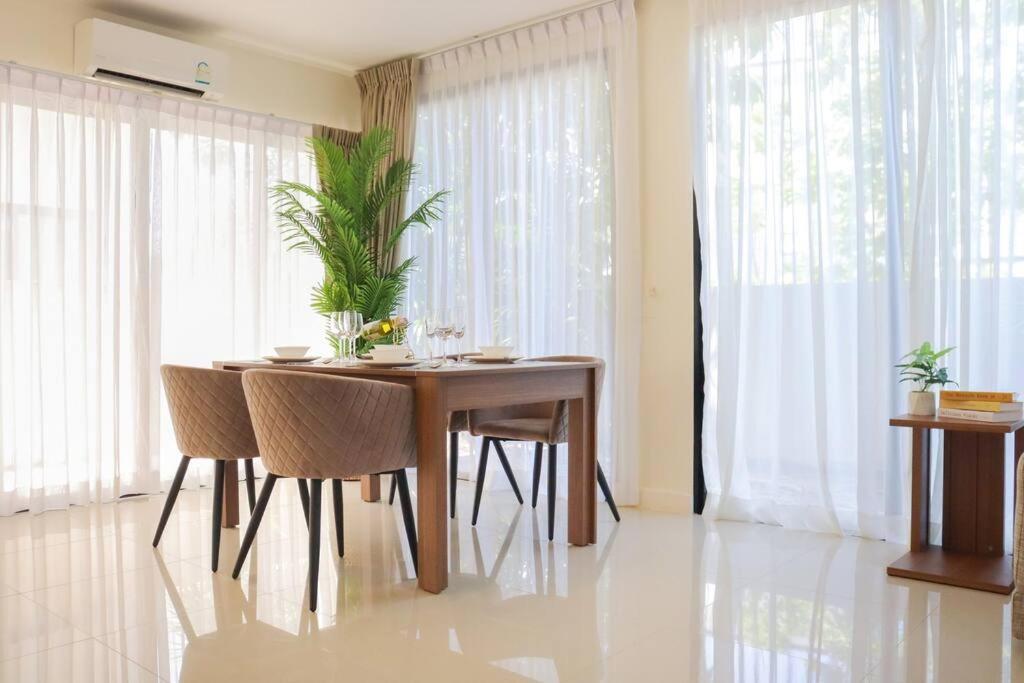 Super Friendly Th Laguna Park Villa Phuket Exterior photo